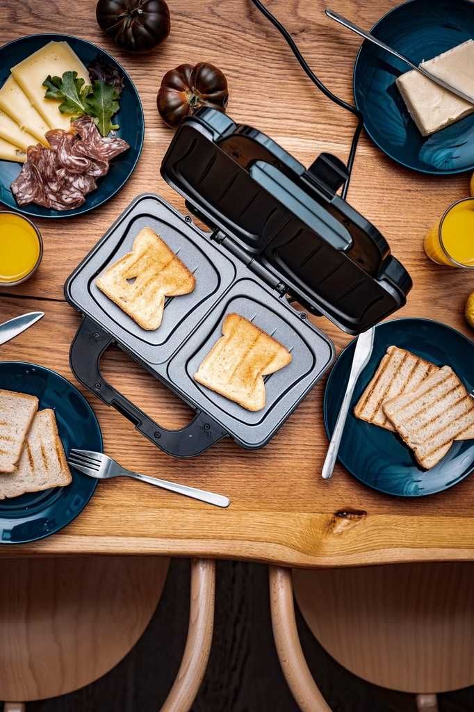 Opiekacz Do Kanapek Tostów XXL Duży Solidny Toster Sandwich 1300W XXL