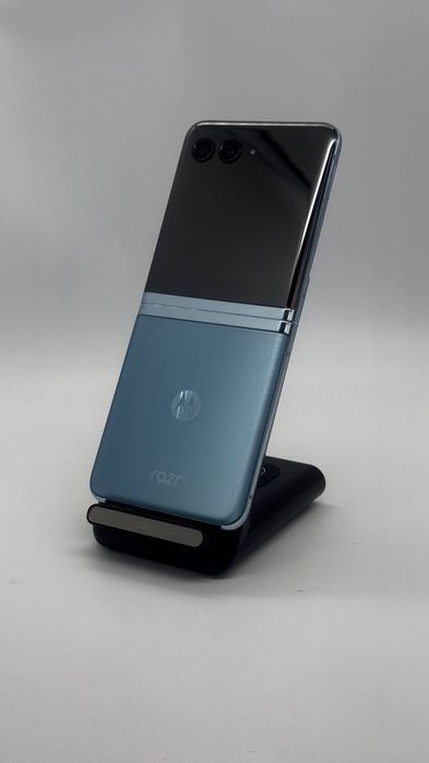 Motorola Razr Plus 2023 256GB | Частинами 0% |Гарантія|Неверлок (0517)