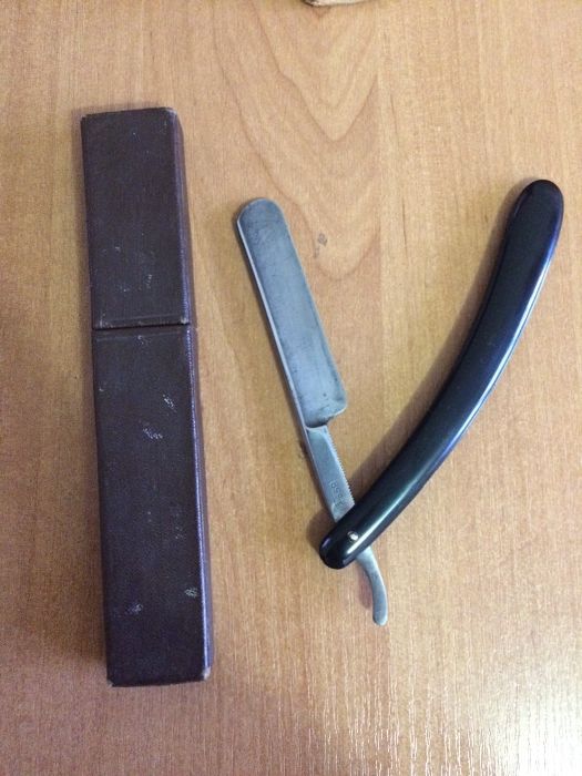 Продам бритви комлектом