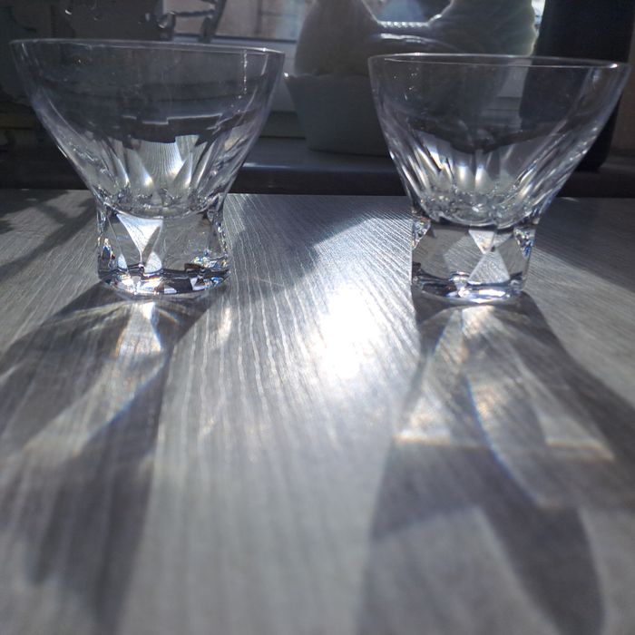 Kryształowe kieliszki Prisma.