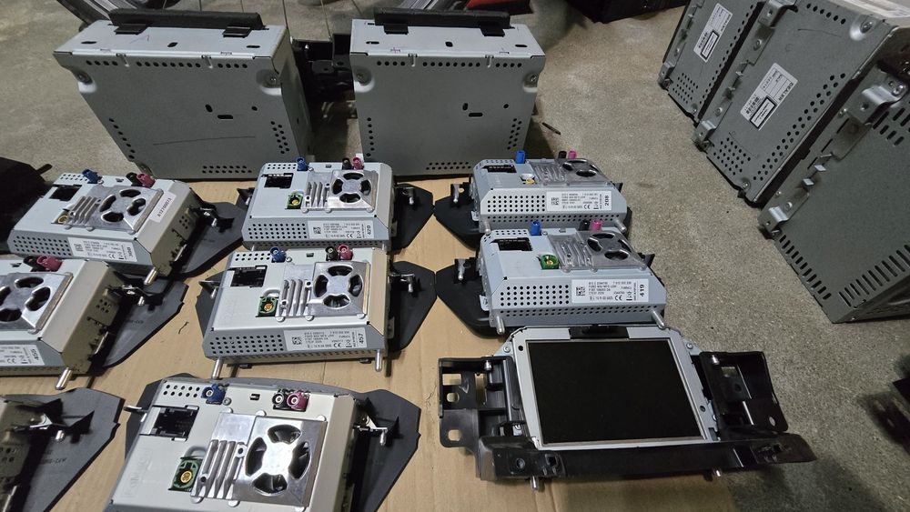 Nawigacja sync1 focus kuga c-max radio navi wyświetlacz