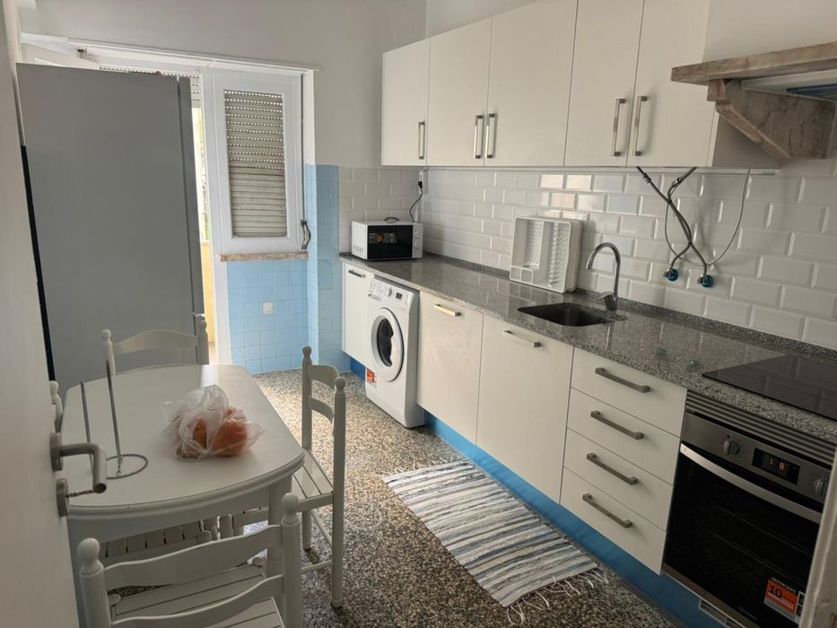 Quarto Disponivel na Brandoa