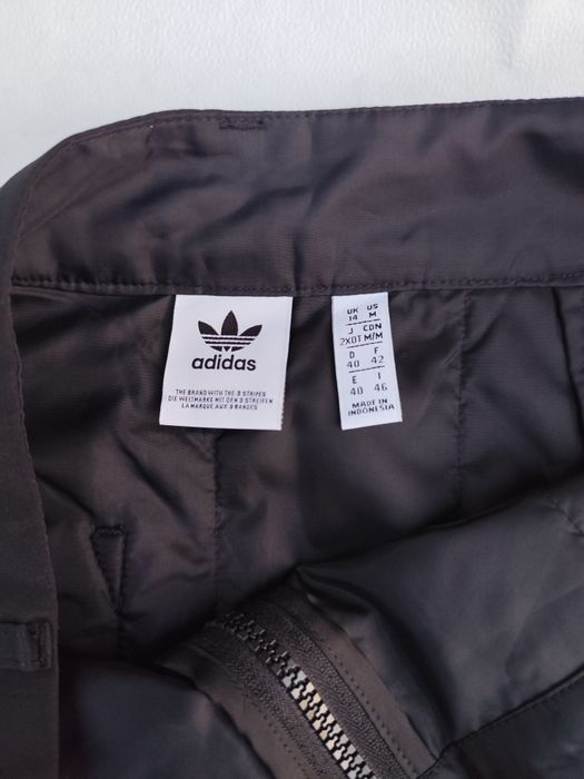 В наявності нова класна спідничка Adidas Originals RYV. Оригінал
