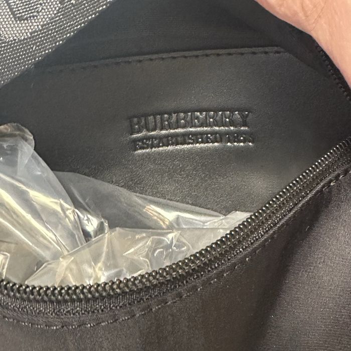 Сумка бананка burberry