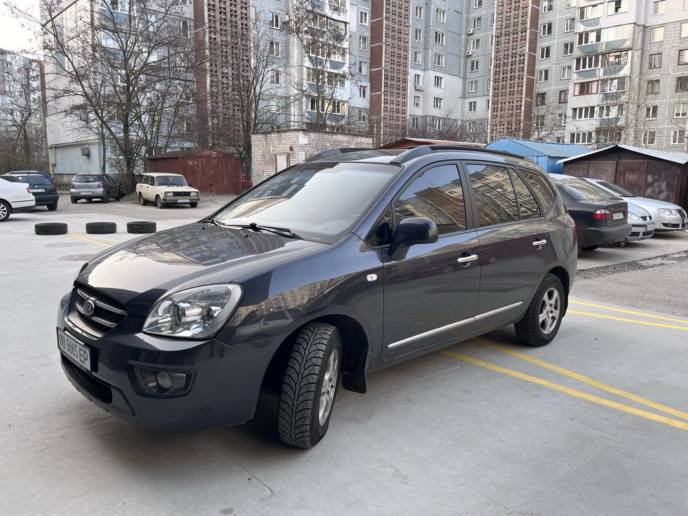 Kia Carens Ideal 2007 рік