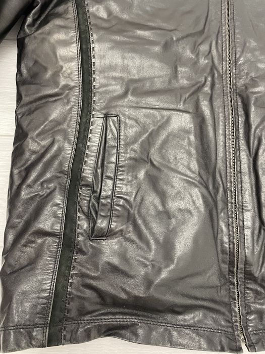 Шкіряна чоловіча куртка