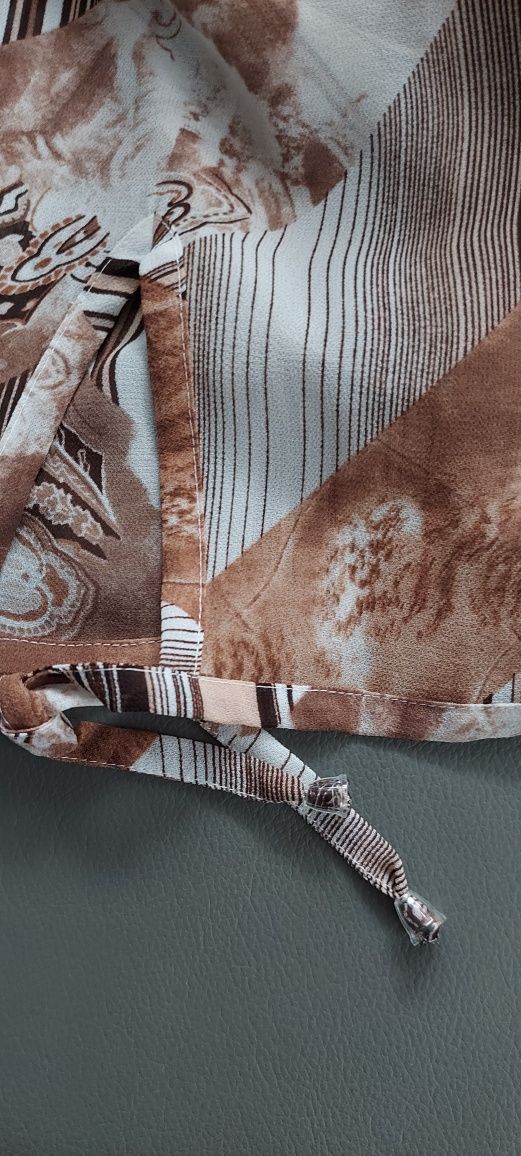 Sukienka na grubych ramiączkach elegancka na podszewce z żakietem
