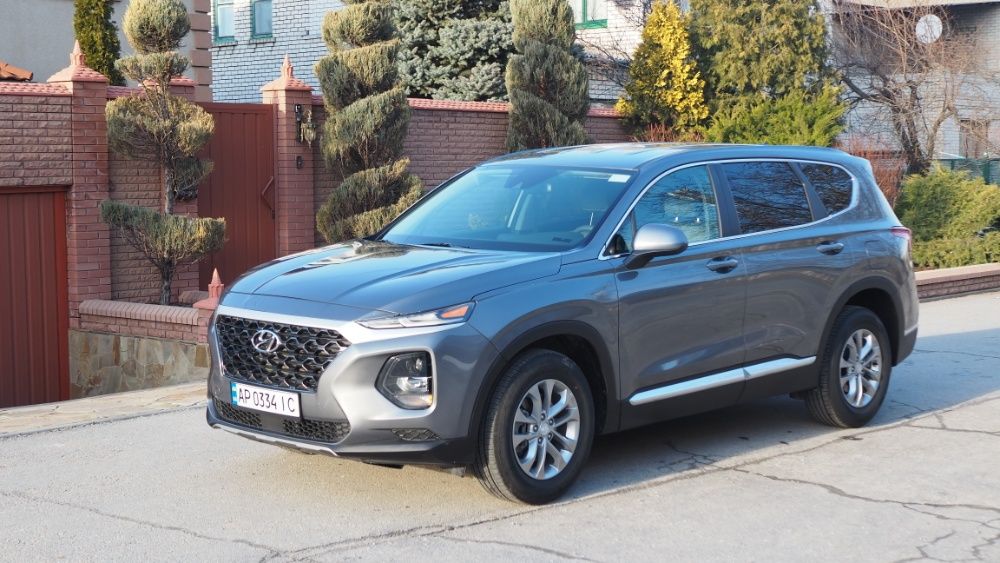 Продам Hyundai Santa Fe 2019