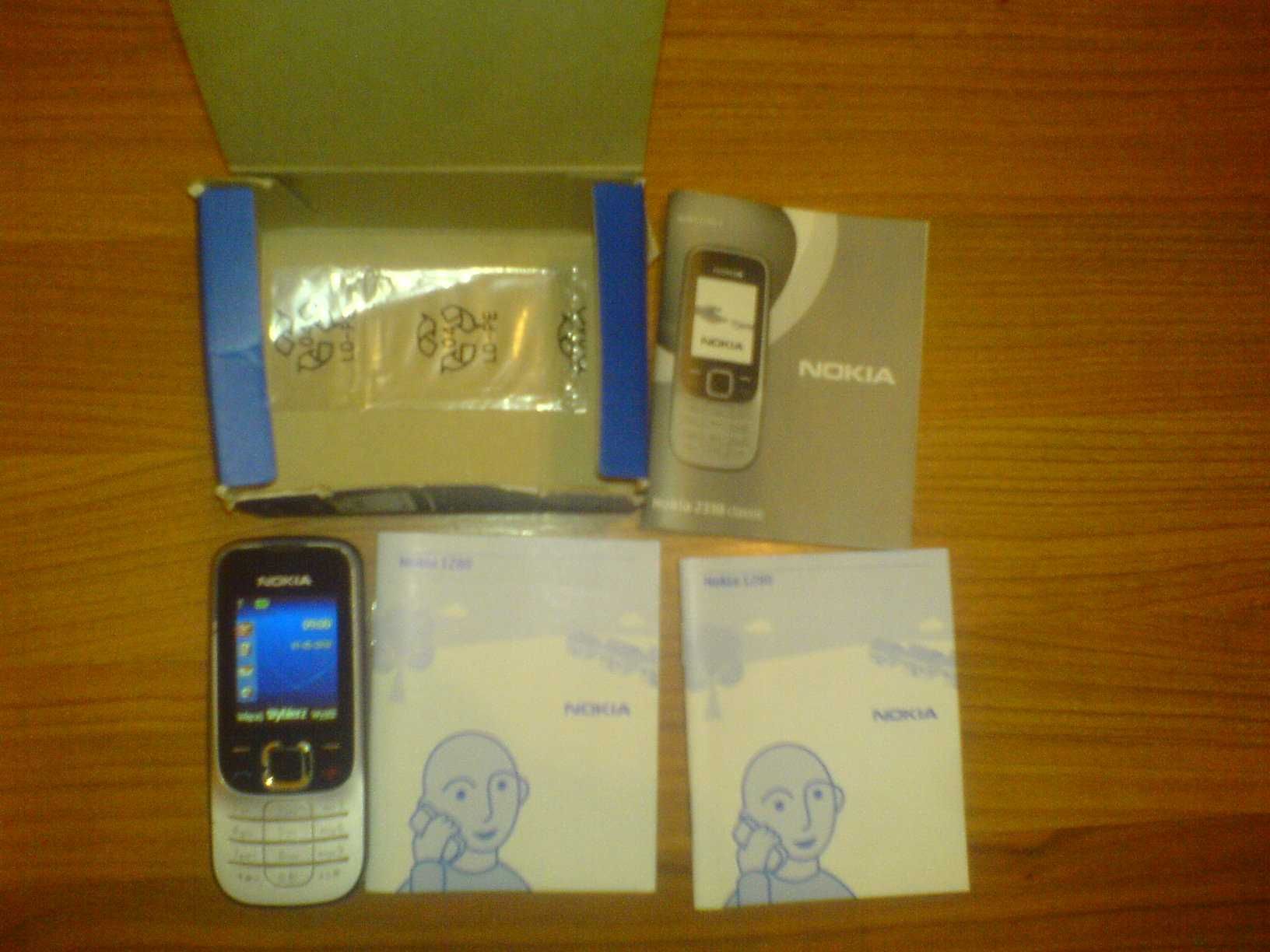 KOMÓRKA NOKIA 1280 SPRAWNA ładowarka bateria pudełko kol srebrn czarny