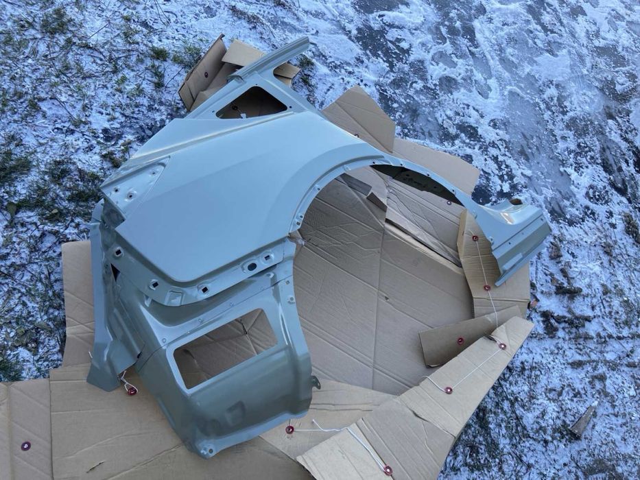 Крило переднє Tesla M3 MY MX MS MSR Plaid наличие