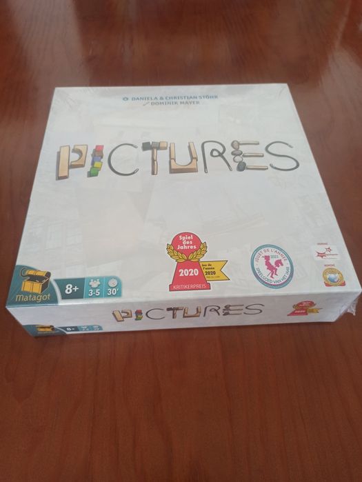 Jogo de tabuleiro Pictures NOVO SELADO
