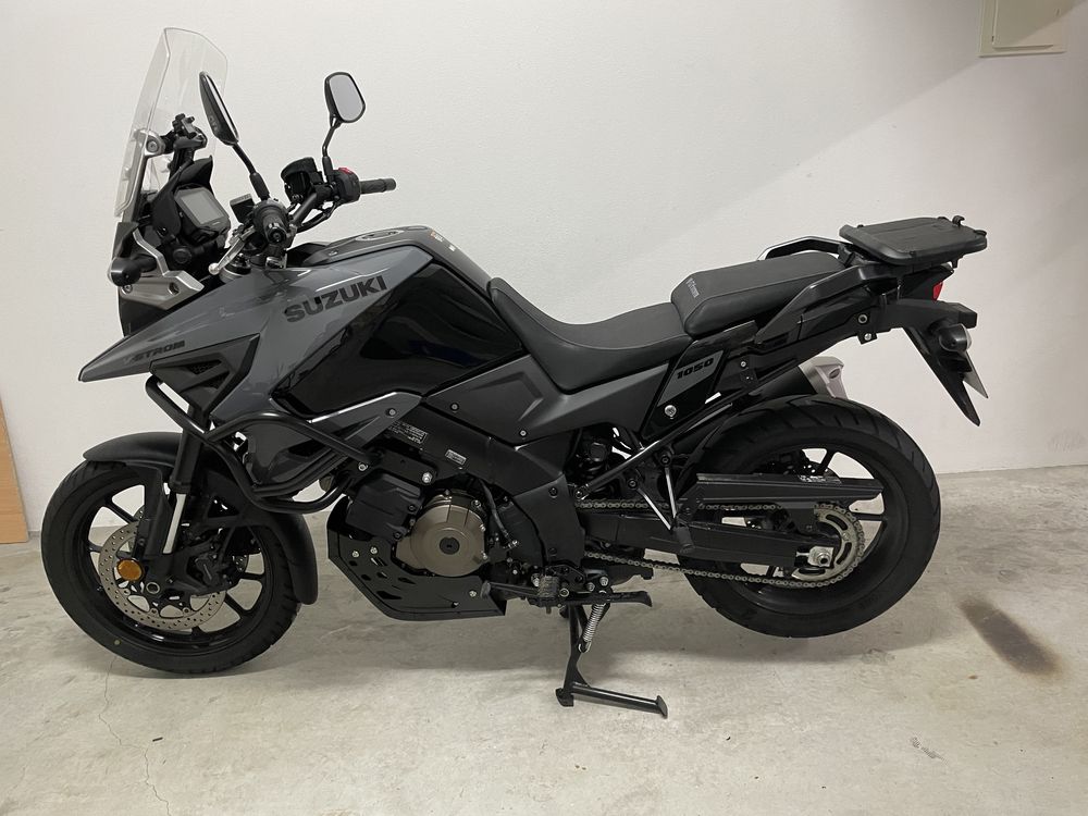 Suzuki DL 1050 V-Strom, 6800km