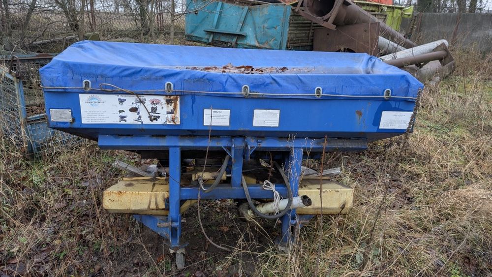 Розкидач добрива РМД 1000