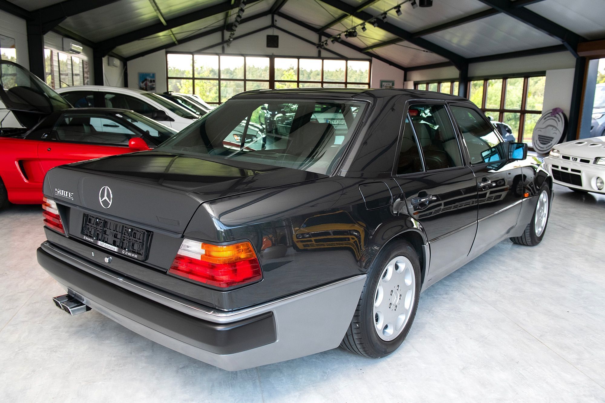 Mercedes-Benz W124 (1984-1993) 500E