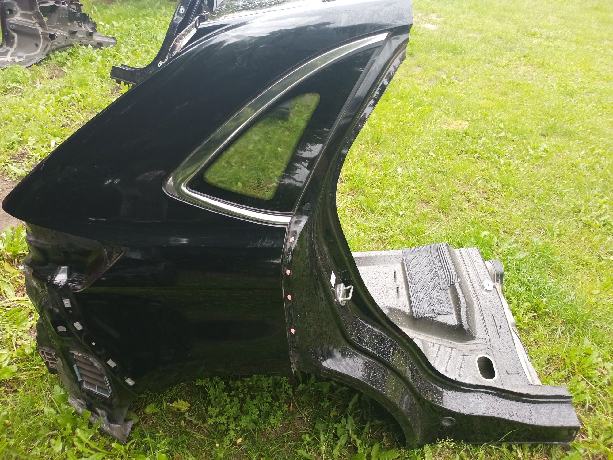 Ćwiartki Ford Edge 17r USA tytanium