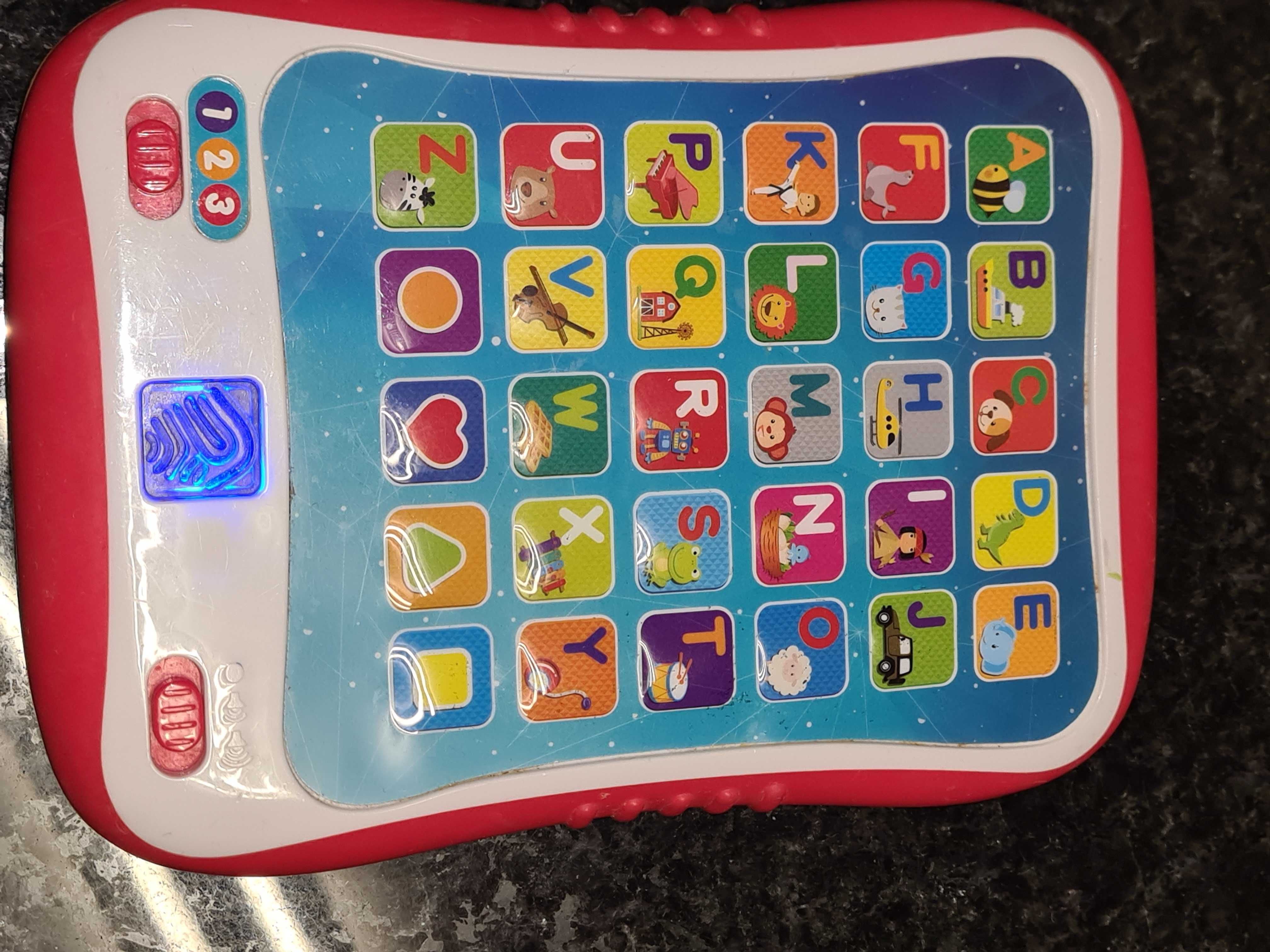 Tablet bebé letras e sons
