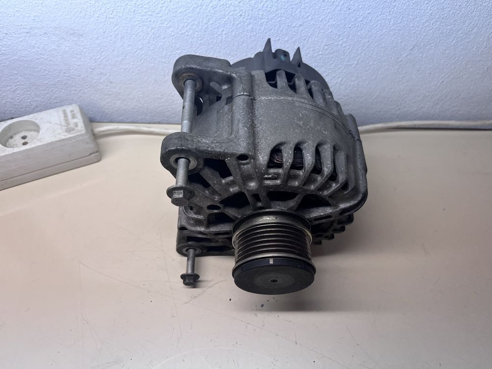 Compressor AC/Alternador renault clio IV 1.5dci