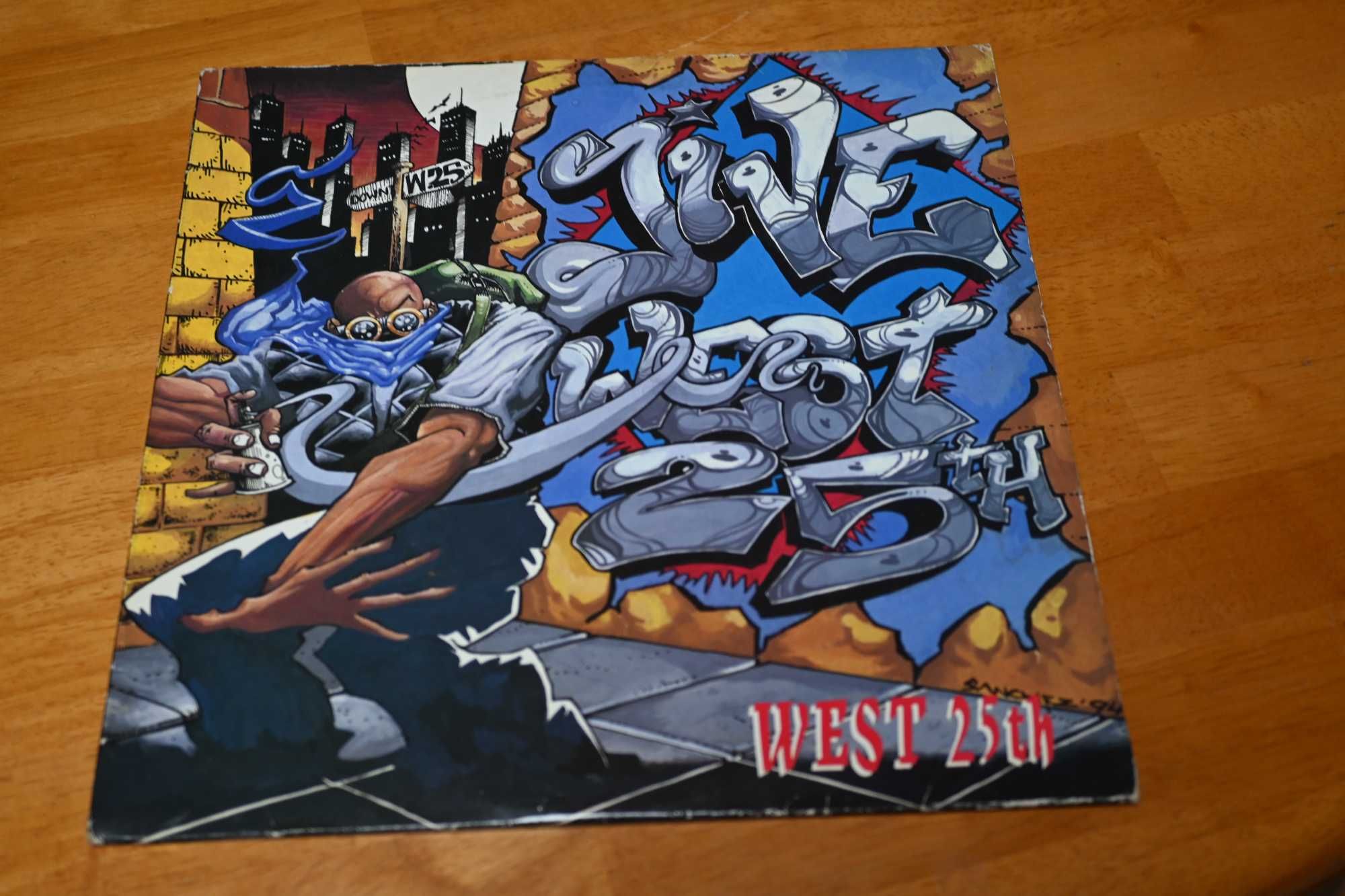 Hip-hop z czarnej płyty. Lata 80 i 90. Młody Tupac i reszta