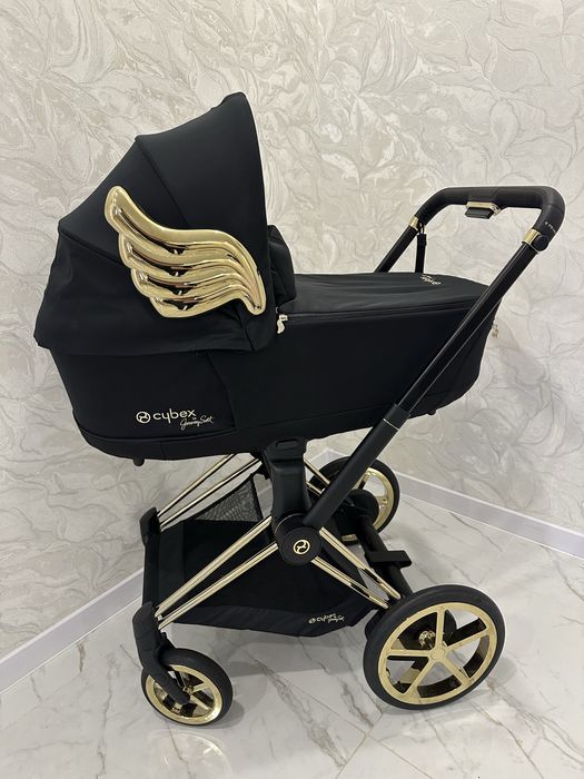 Коляска Cybex Priam Jeremy Scott Wings 4.0 +база для автокрісла