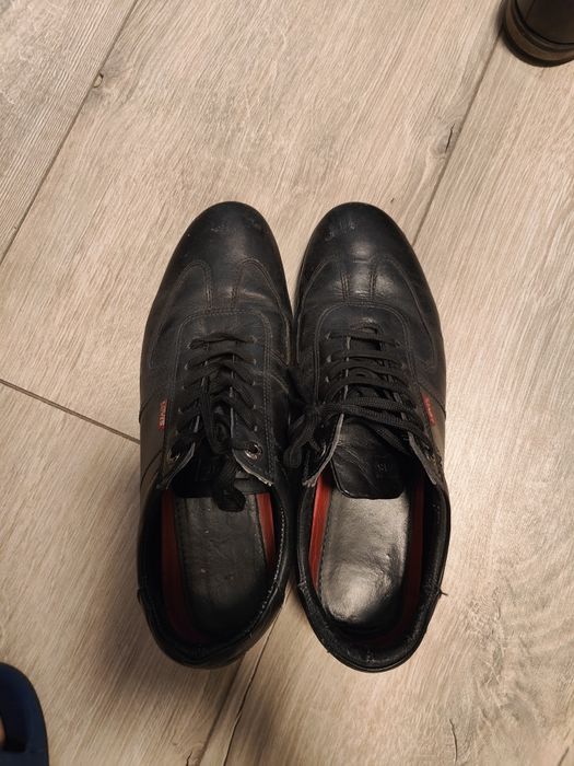 Шкіряне взуття Levis