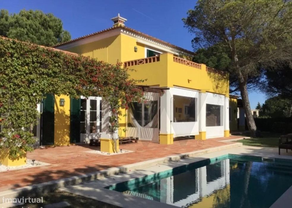 Moradia unifamiliar, Quinta do Perú  // Single-family house in Quinta