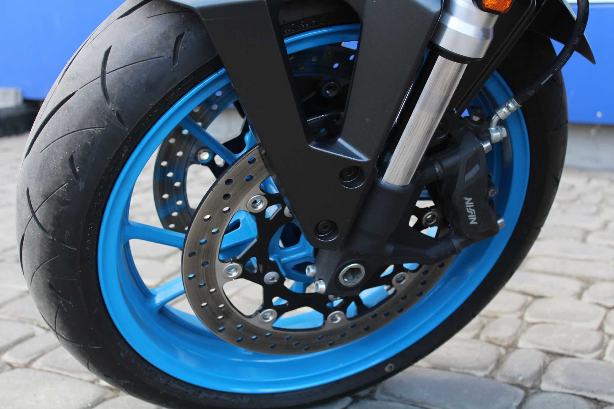 Мотоцикл Suzuki GSX-8S 2023