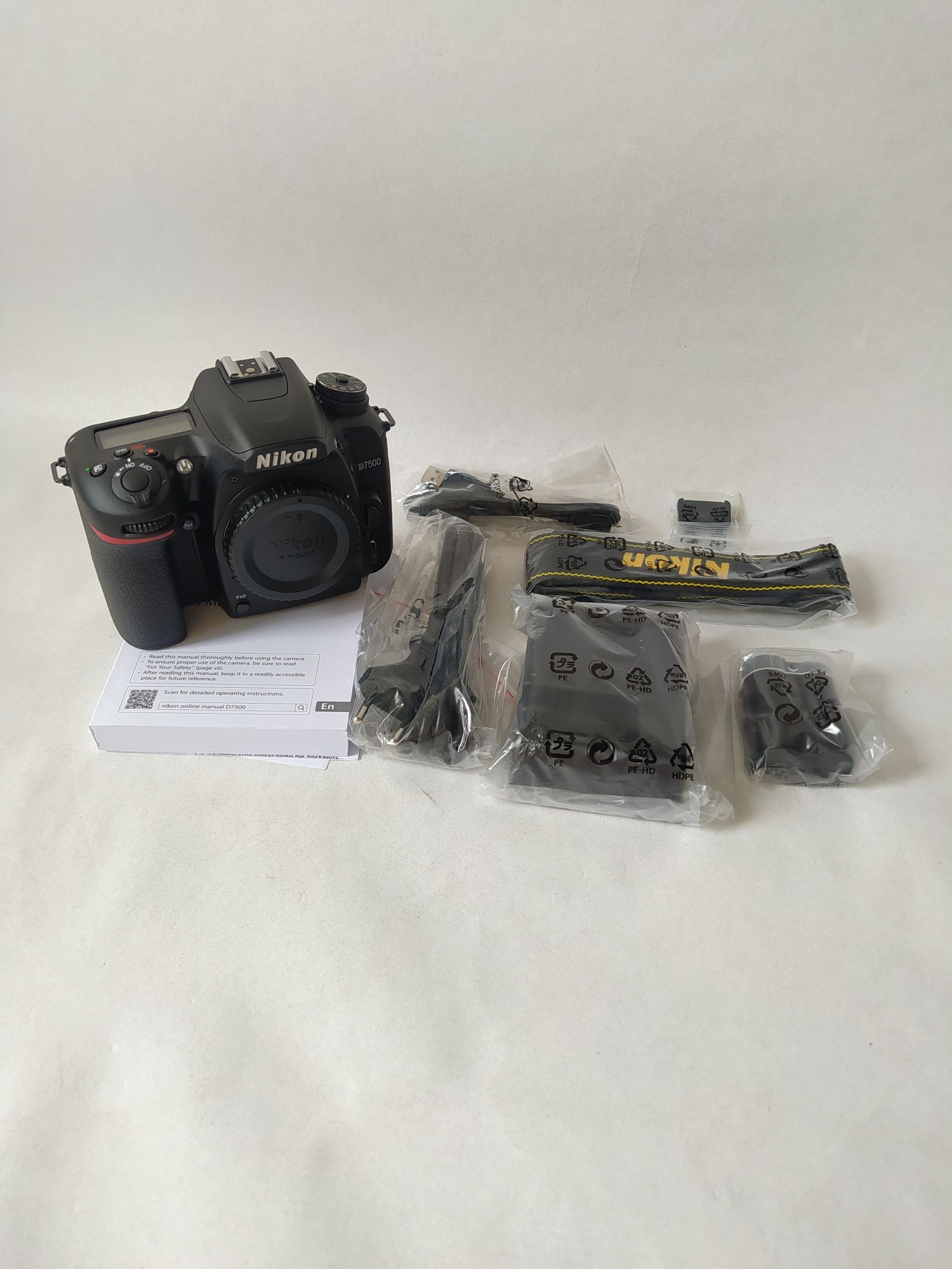 Фотоапарат Nikon D7500 body НОВИЙ