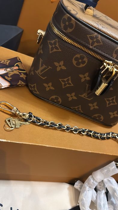 Nowy kuferek torebka Louis Vuitton LV skora pudelko worek
