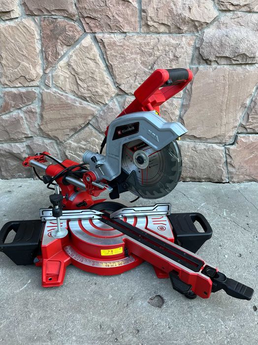 Торцювальна пилка EINHELL TC-SM 216 1600 Вт 216 мм