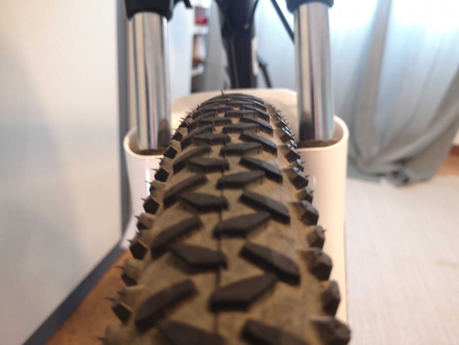 Bicicleta Todo terreno nova 1 ano de uso (NÃO ACEITO MBWAY)