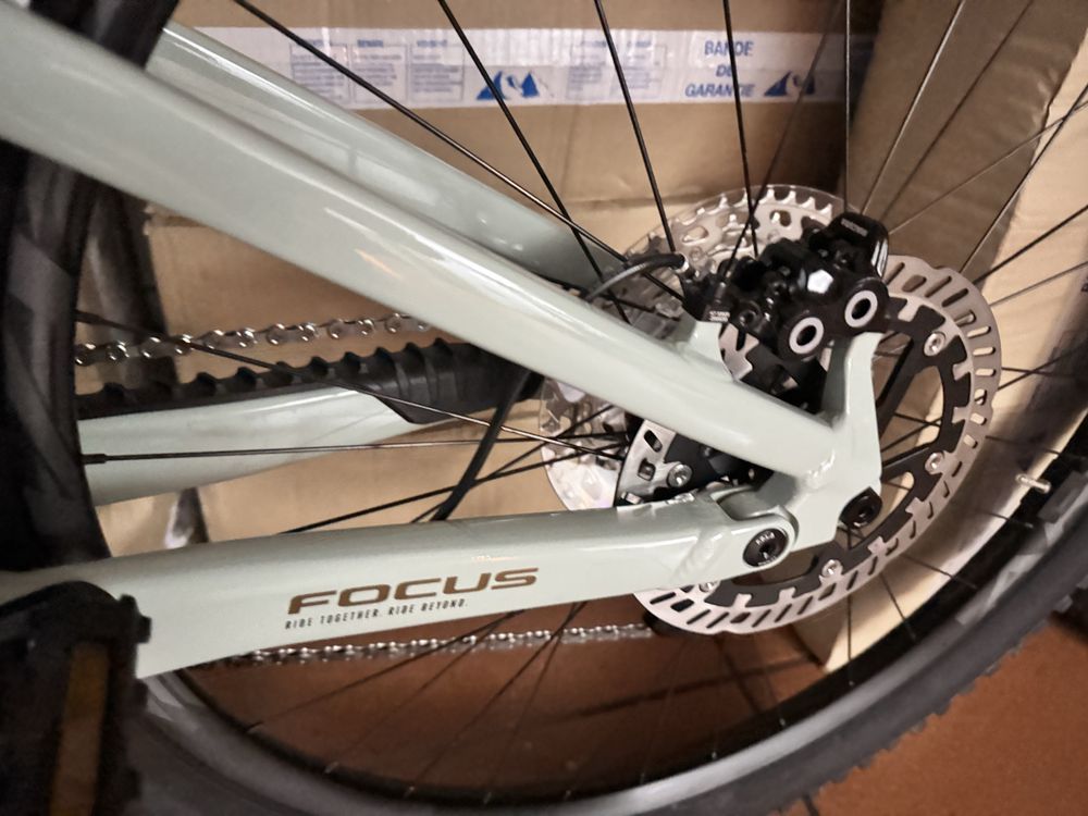 Rower Focus JAM2 8.8 M  Carbon Full Fox Bosch 750 Wh  - 40 %