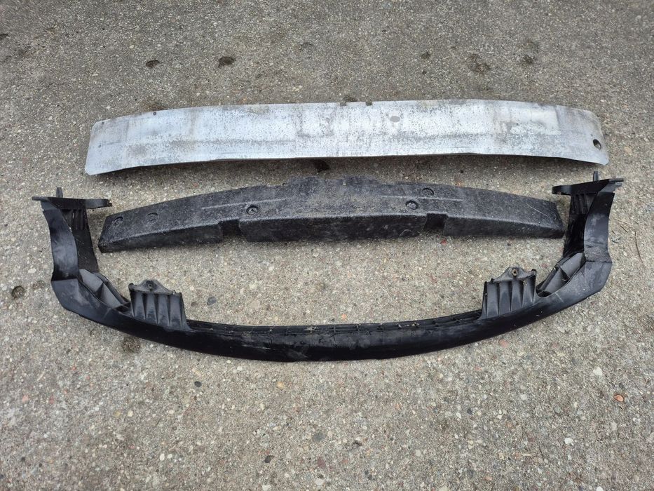 Opel Corsa D lifting 11- belka przednia wzmocnienie absorber pianka