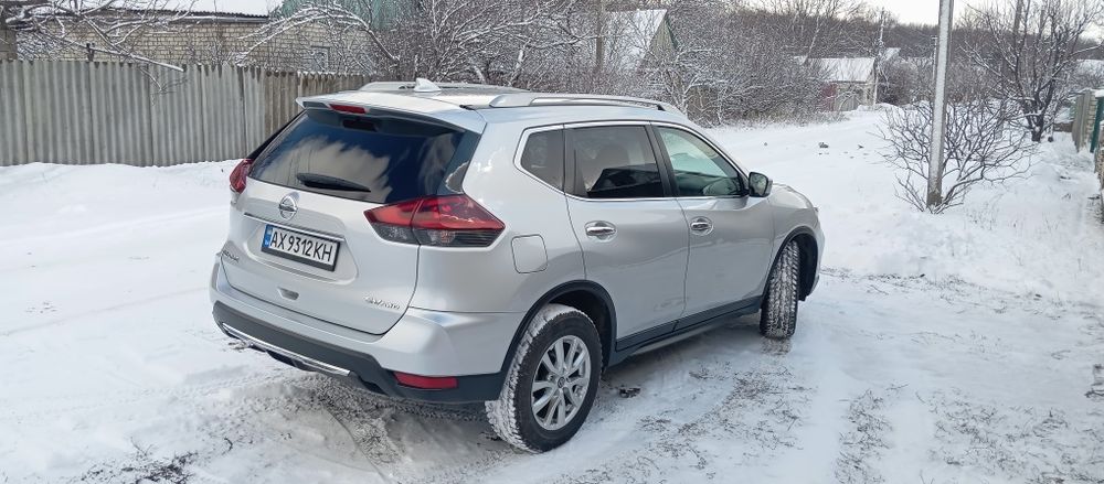 Продам Нісан рог 2018р sv awd