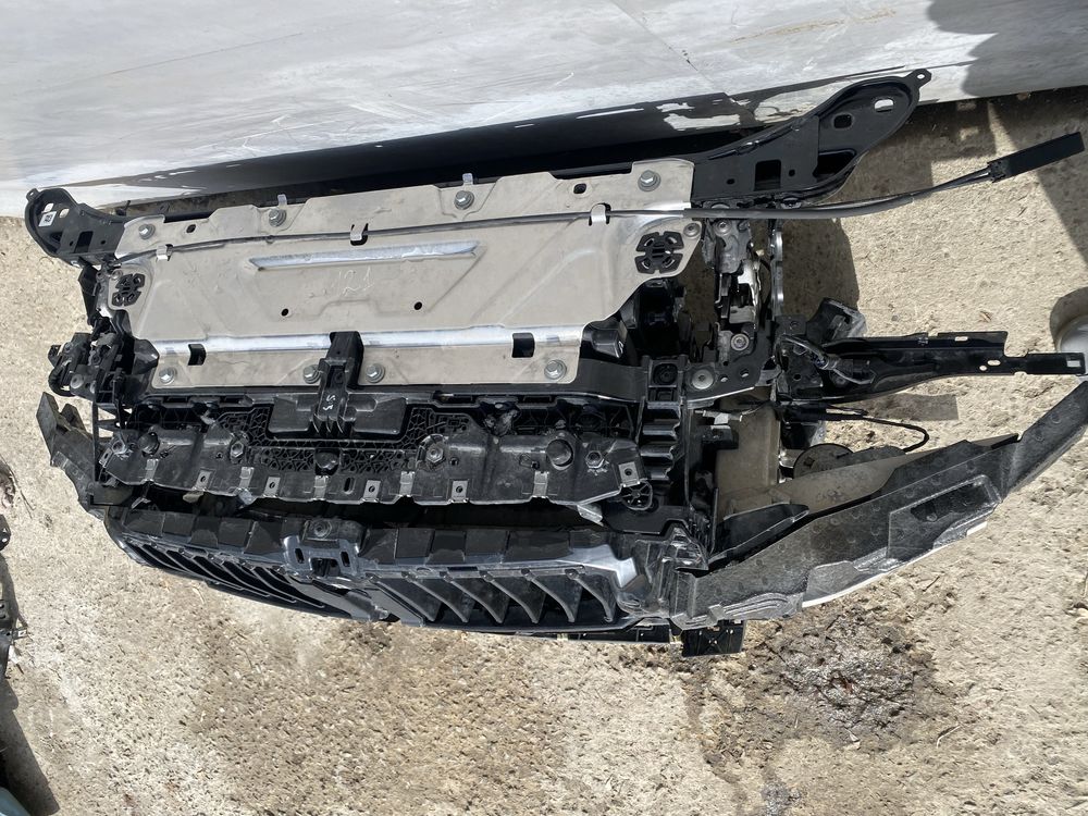 Касета радіаторів Bmw 430 2021-2024 G22 G23 жалюзі підсилювач абсорбер