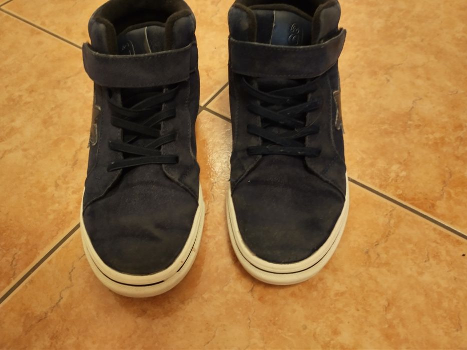 Buty chłopięce zimowe zamszowe ocieplane firmy apawwa