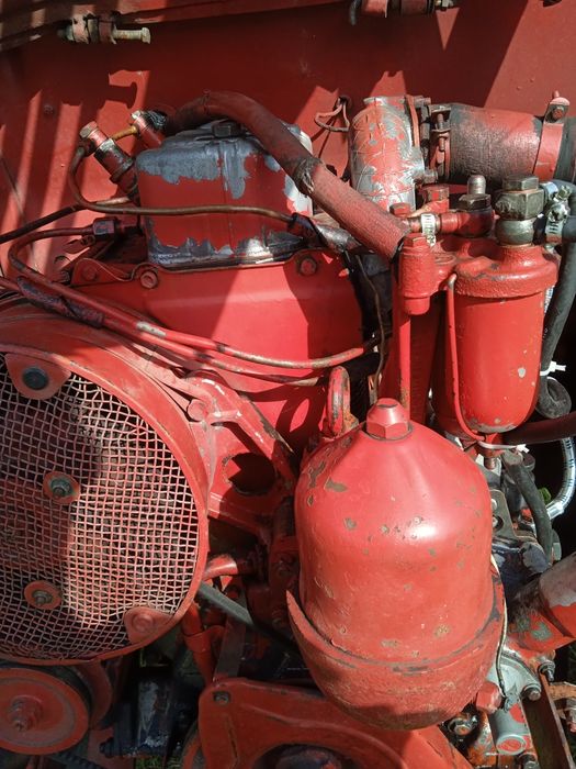 Продам трактор т16