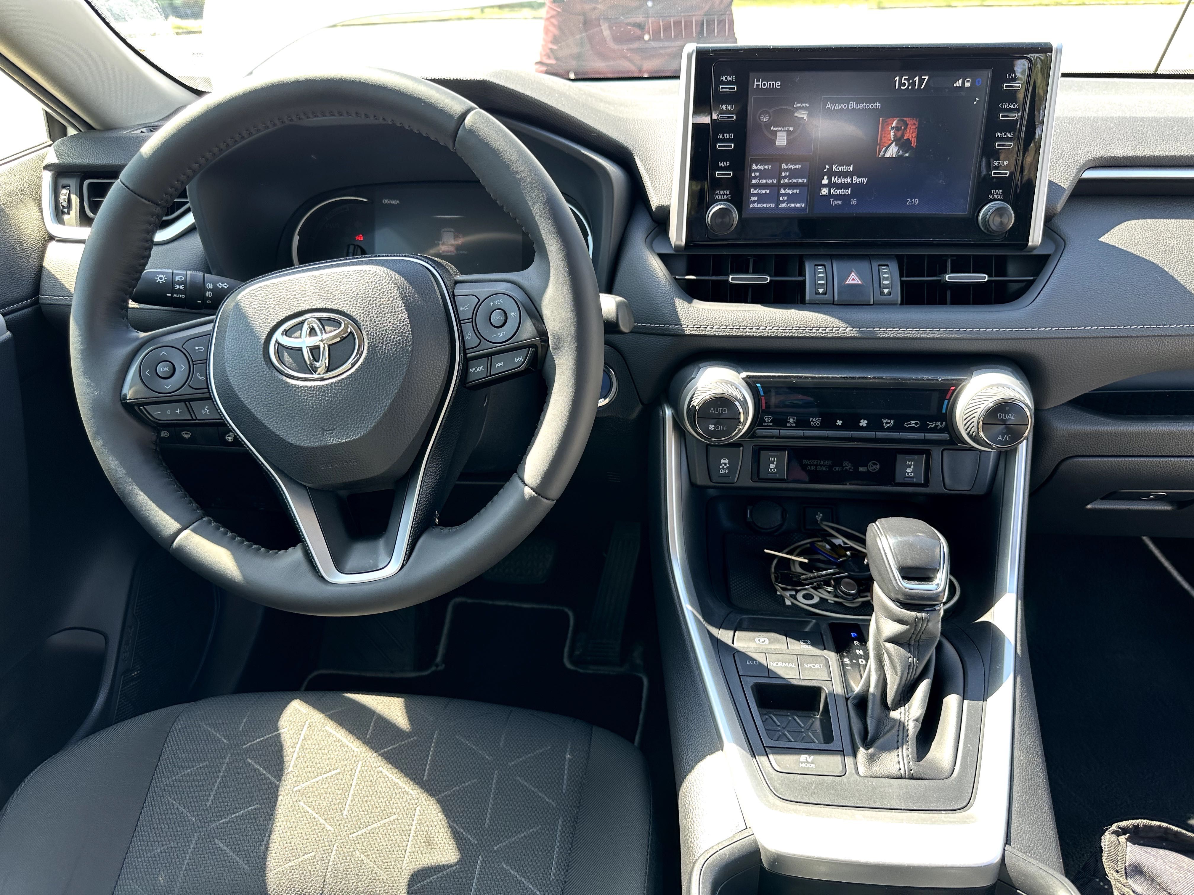 Rav 4 Гібрид 2021 рік