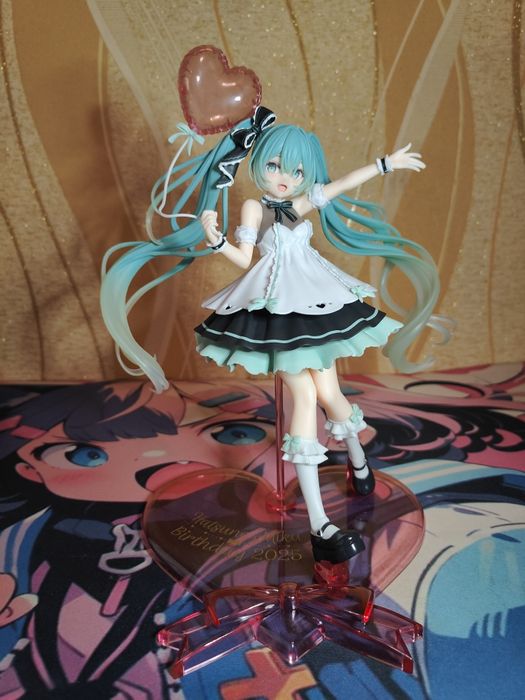 Оригінальна фігурка Hatsune Miku - Birthday 2025