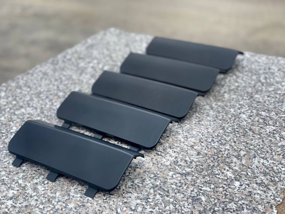 Заглушка заднего бампера Мерседес ML W163 Заглушки Фаркопа Рестайлинг