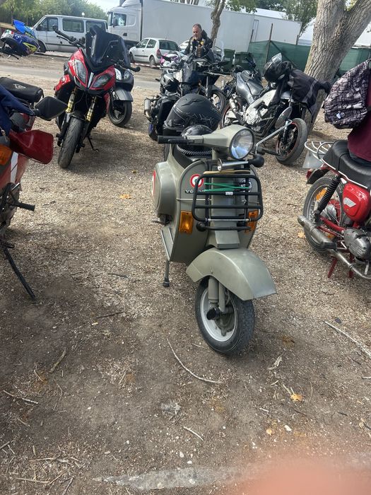 Vendo ou troco por cilindrada maior, moto de estrada