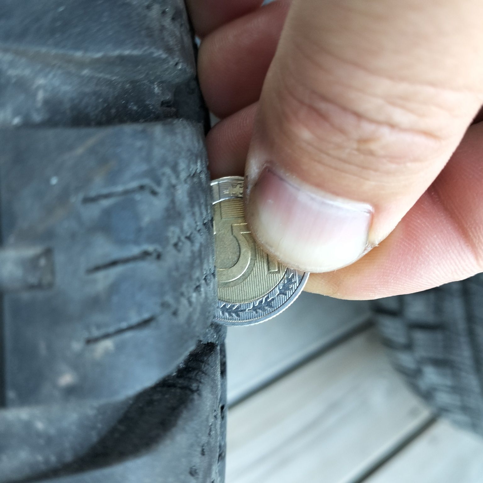 Opona z felgą HankooK Winter RW06 195/70/R15C Kraków