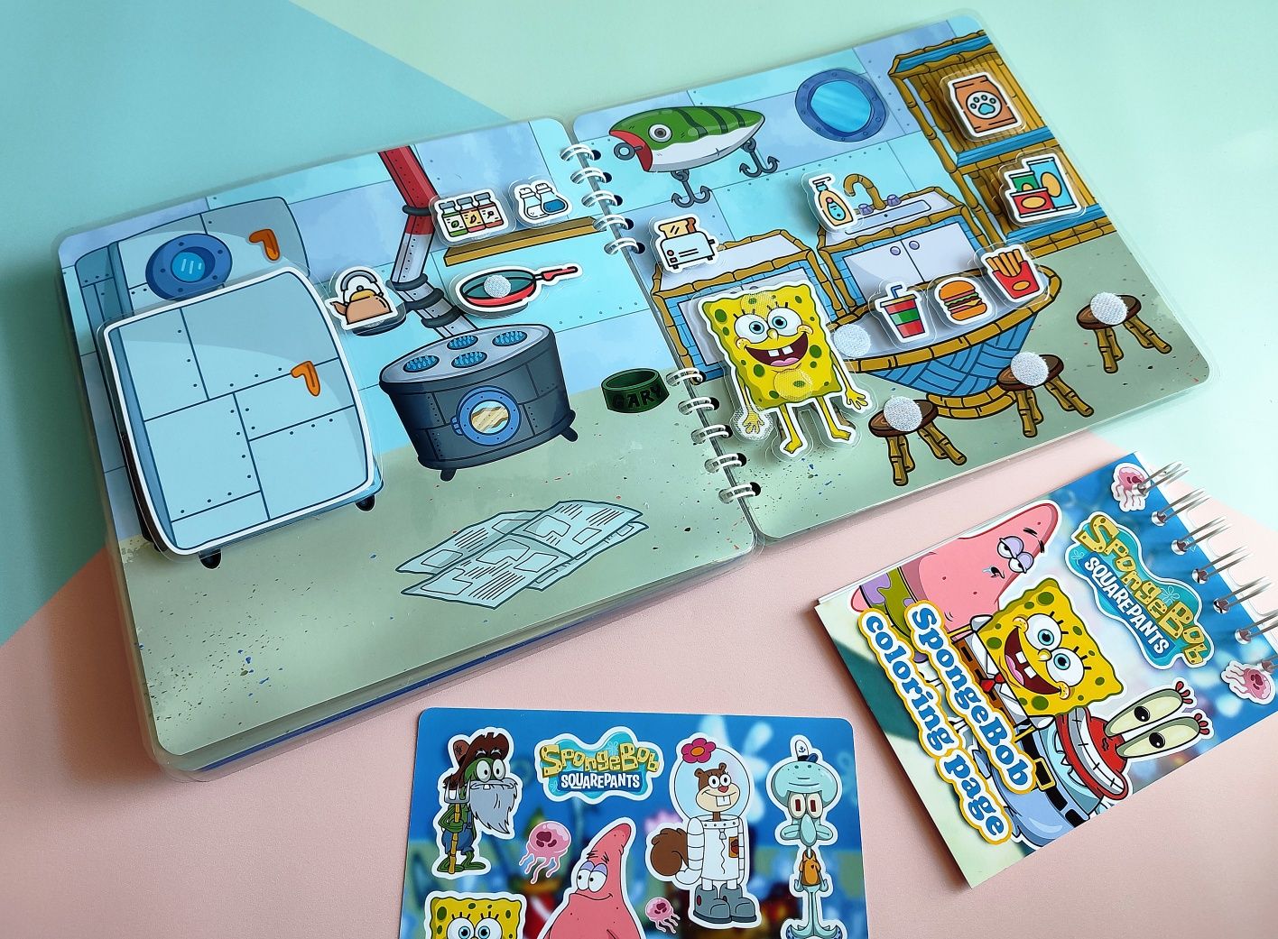 SpongeBob i przyjaciele książeczka z elementami na rzepy