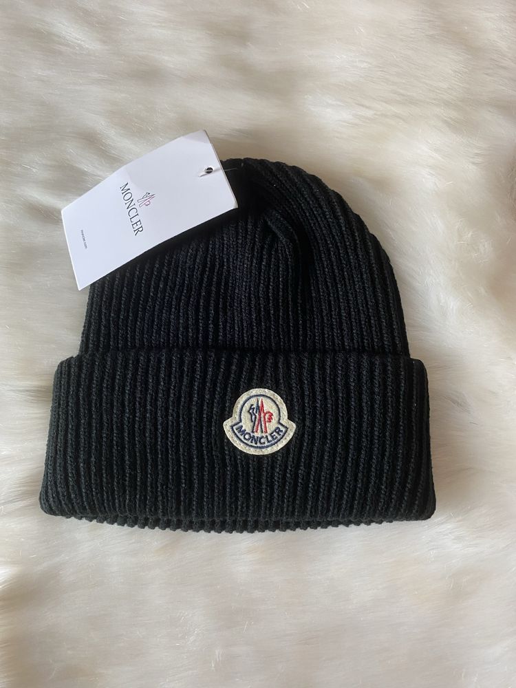 Gorro Moncler Preto
