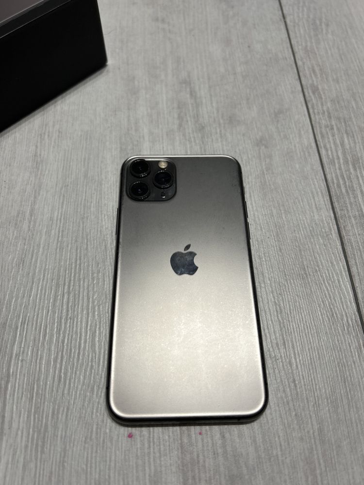iPhone 11 pro szary 64gb
