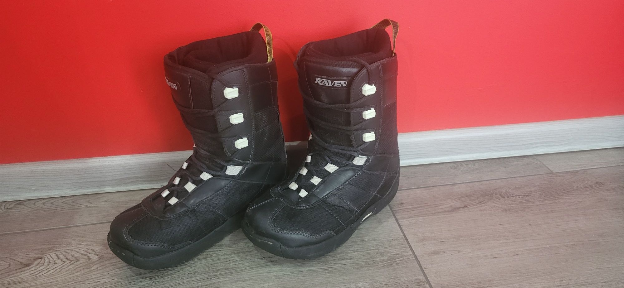 Buty snowboard Raven 39,5 25,5 cm snowboardowe