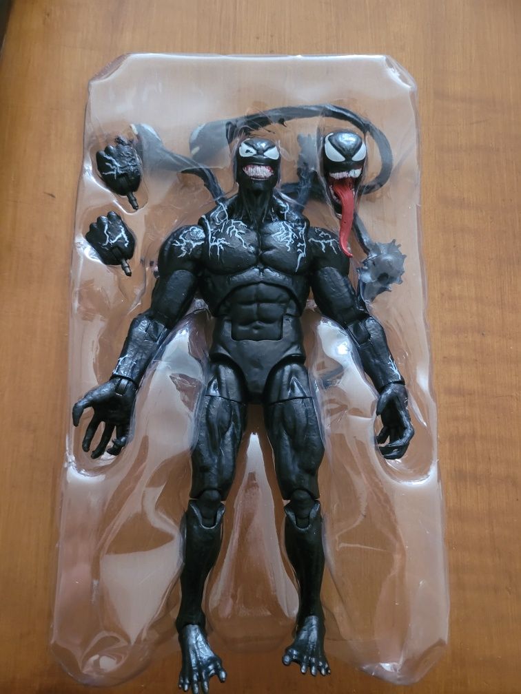 Boneco venom marvel