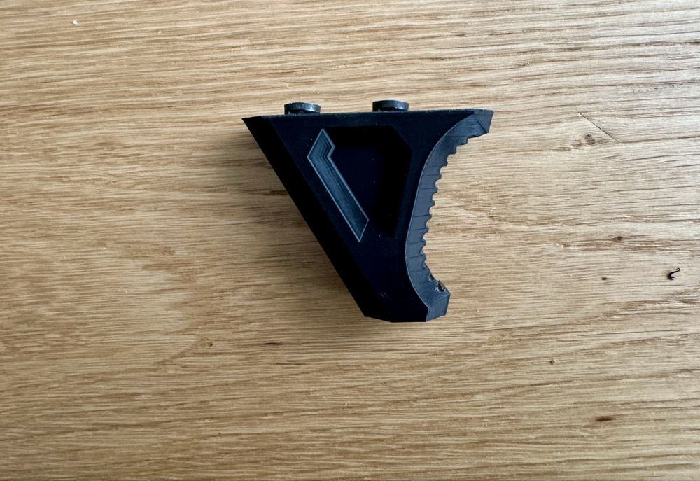 Handstop chwyt przedni AR-15,AR-10, PCC MLOK nowy