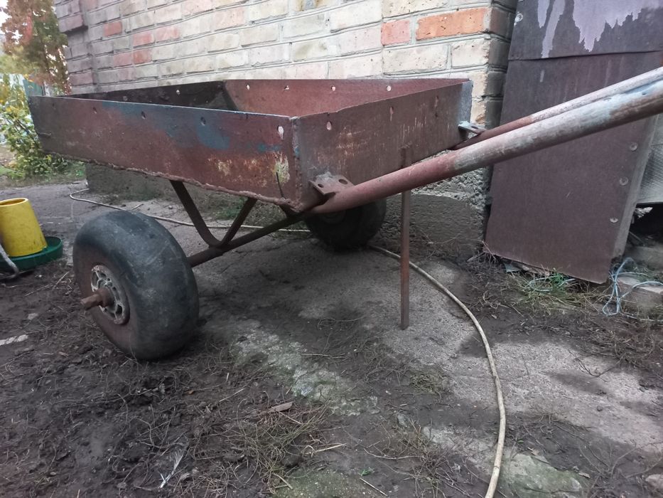 Продам тачку садову