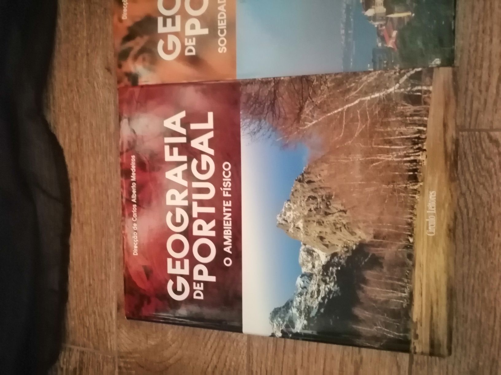 Coleção de 4 volumes Geografia de Portugal