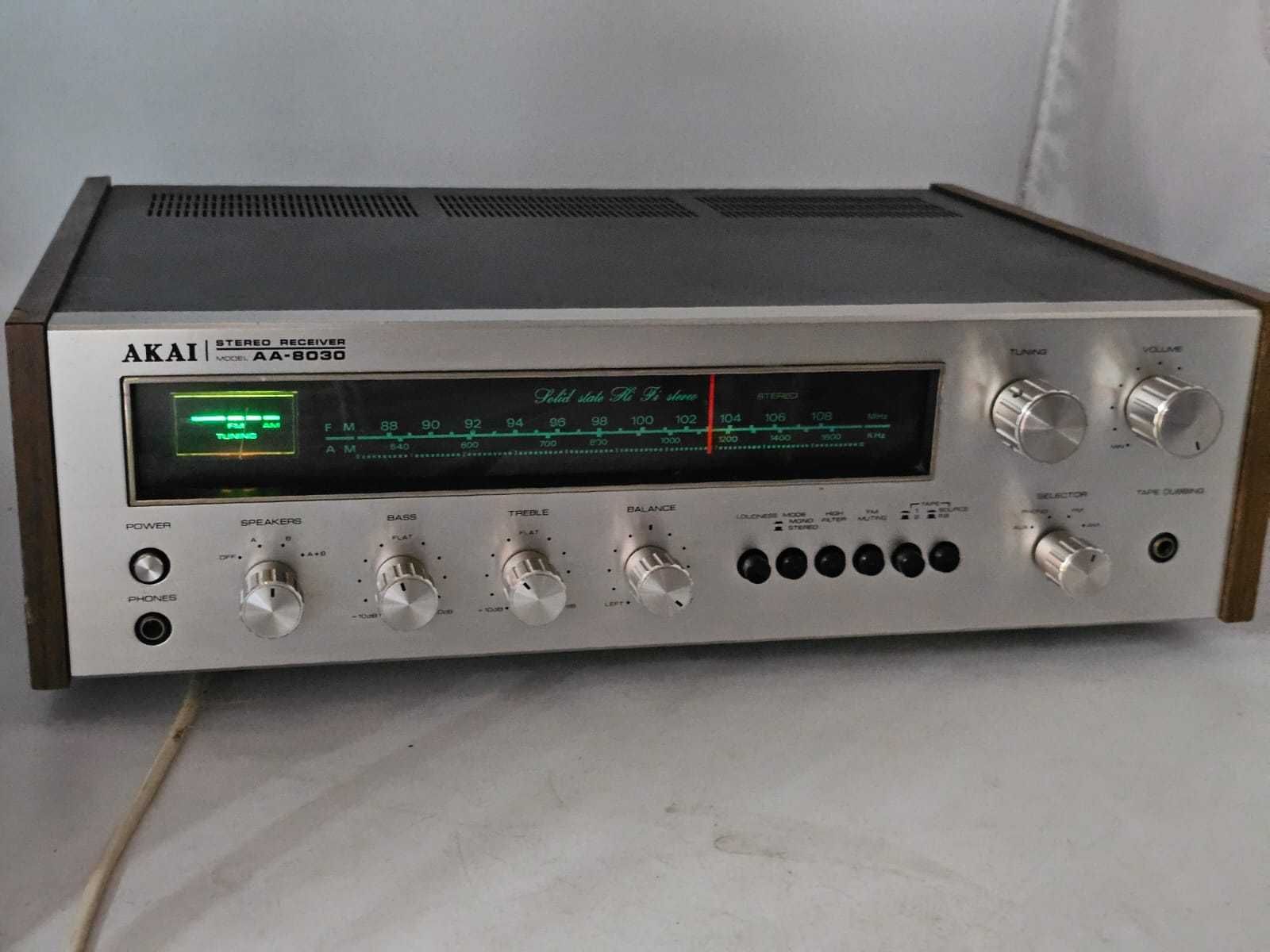 Akai AA-8030 amplituner stereo vintage